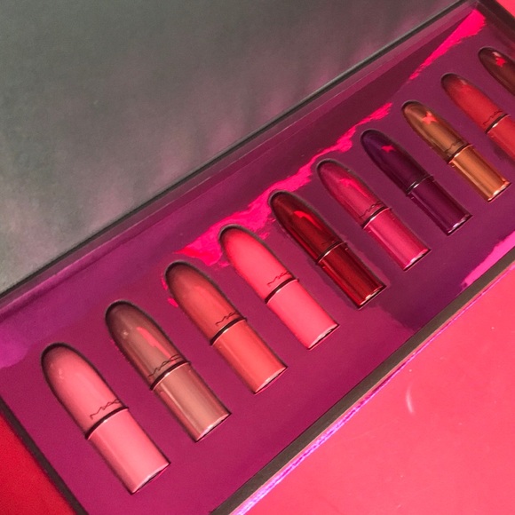 Mac Shiny Pretty Things Lip Set - Picture 6 of 7